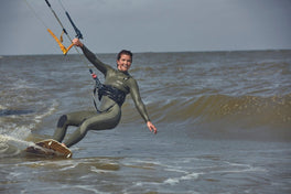 The Ultimate Beginner's Guide to Kitesurfing
